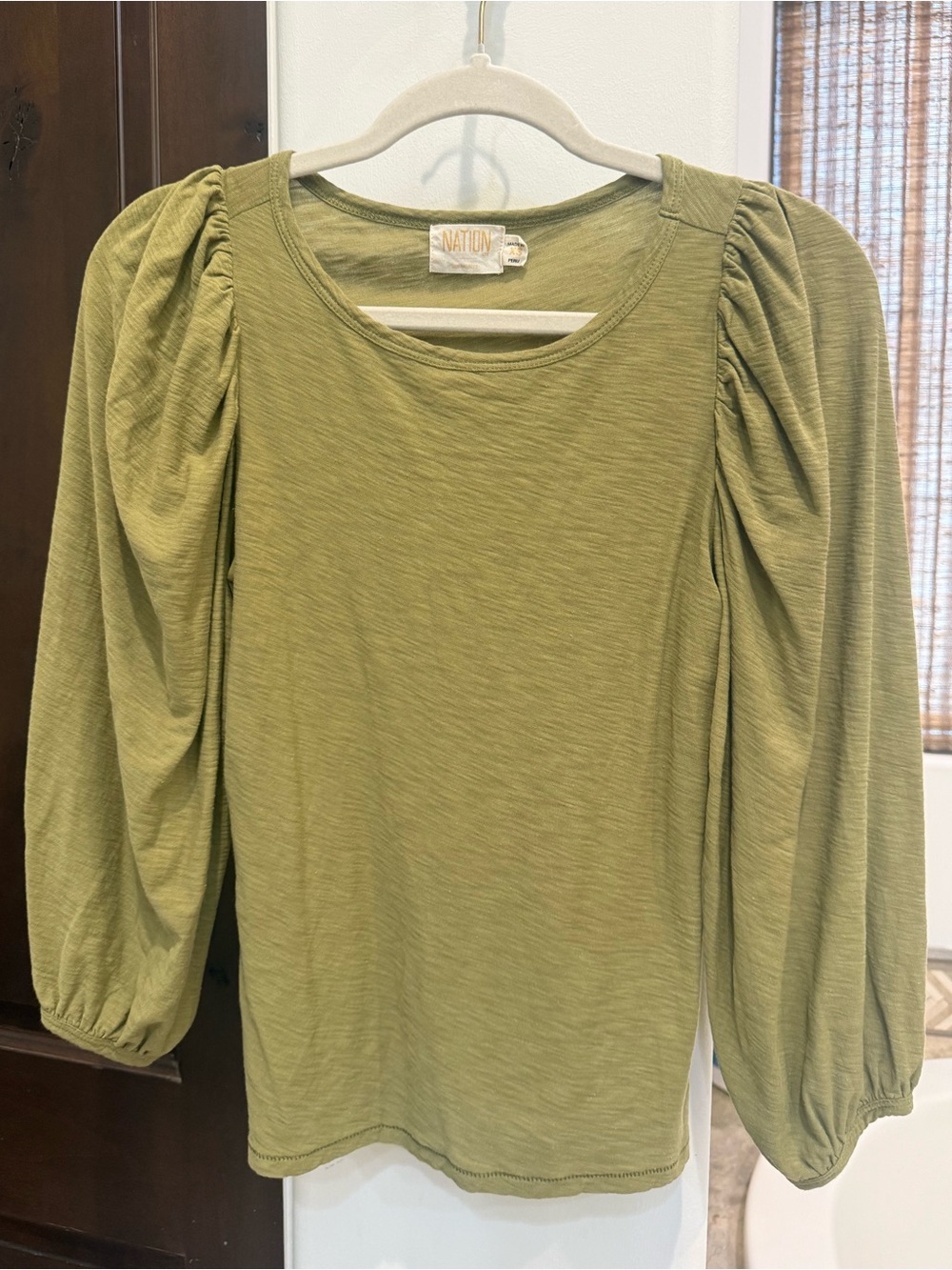 Nation Ltd loren top Olive Green XS. Excellent condition